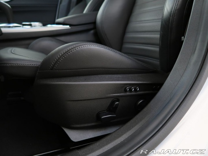 Alfa Romeo Giulia 2.0TURBO,CZ,1Maj,VELOCE,A 1800