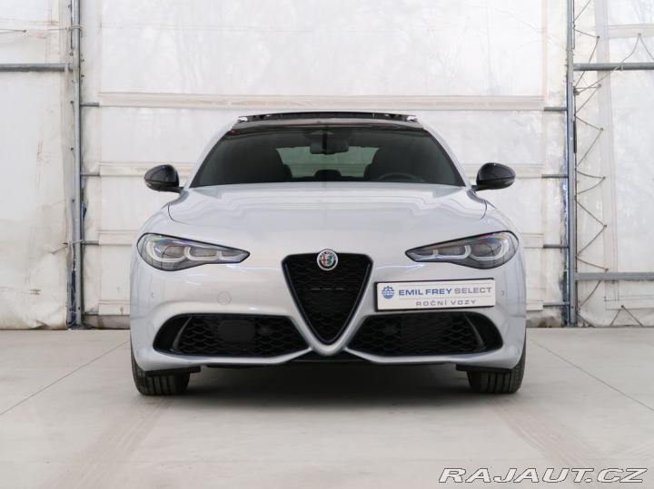 Alfa Romeo Giulia 2.0TURBO,CZ,1Maj,VELOCE,A 1800