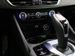 Alfa Romeo Giulia 2.0TURBO,CZ,1Maj,VELOCE,A 1800