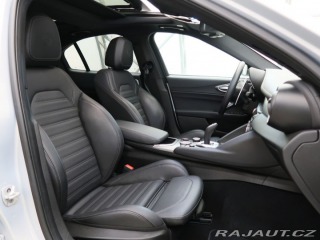 Alfa Romeo Giulia 2.0TURBO,CZ,1Maj,VELOCE,A 1800