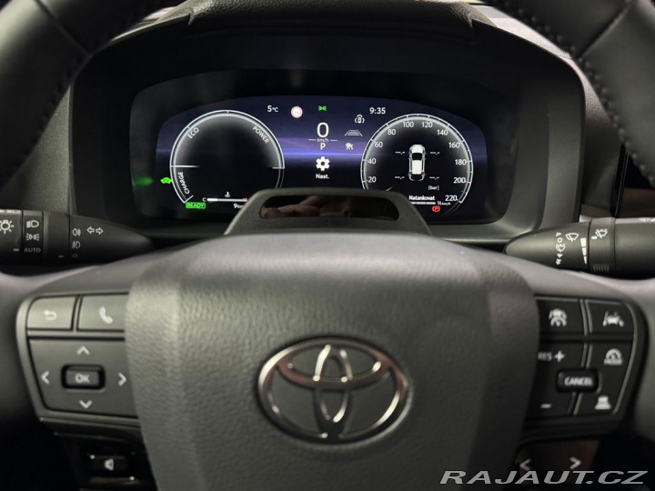 Toyota C-HR 1.8, HEV, Comfort Busines 2026