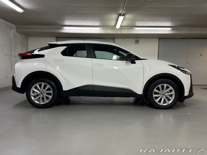 Toyota C-HR 1.8, HEV, Comfort Busines 2026