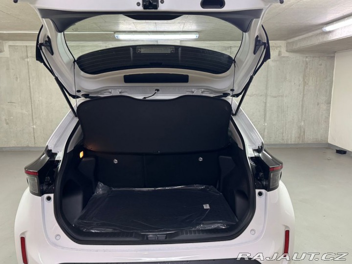 Toyota Yaris Cross COMFORT 1.5 Hybrid FWD 11 2026