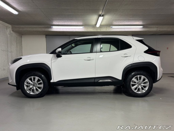 Toyota Yaris Cross COMFORT 1.5 Hybrid FWD 11 2026