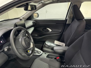 Toyota Yaris Cross COMFORT 1.5 Hybrid FWD 11 2026