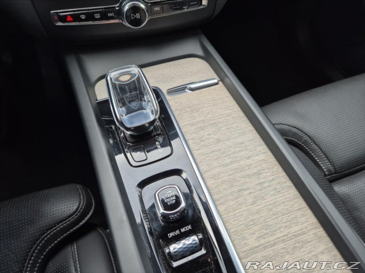 Volvo XC60 2,0 B4 AWD Inscription 2021