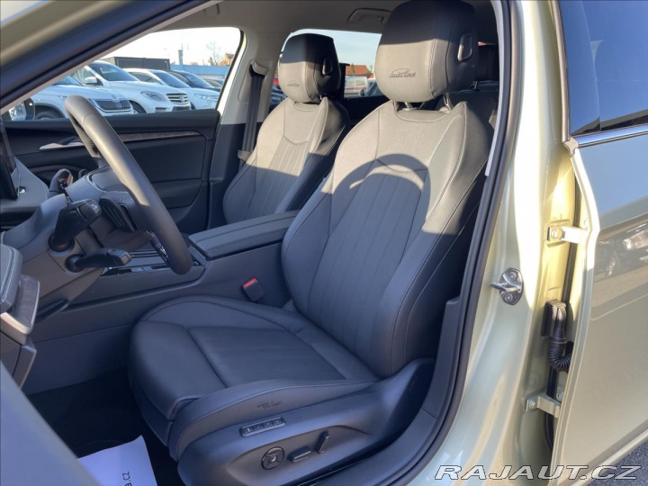 Škoda Superb 2,0 DSG L&K Tažmé*Nez 2025