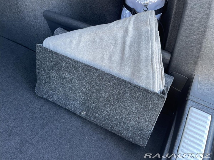 Škoda Superb 2,0 DSG L&K Tažmé*Nez 2025