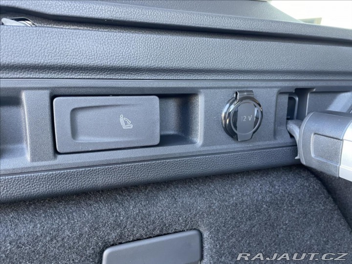 Škoda Superb 2,0 DSG L&K Tažmé*Nez 2025