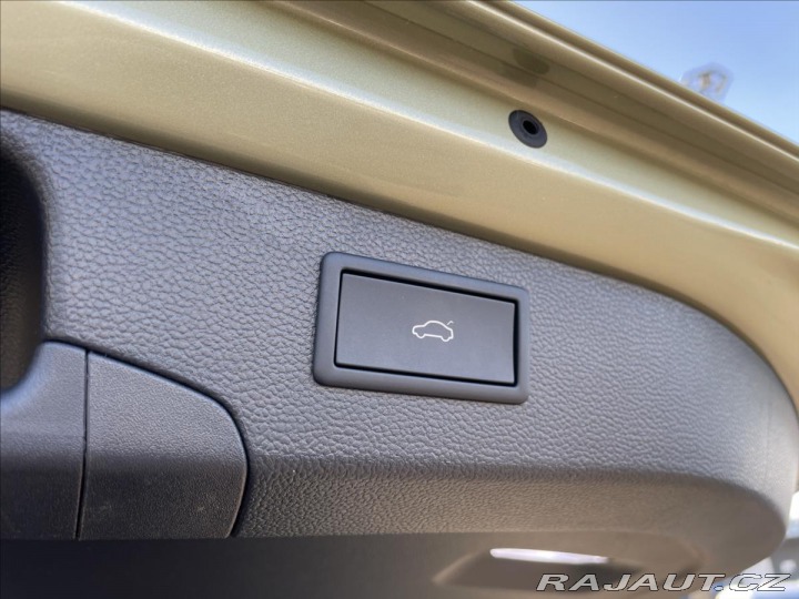 Škoda Superb 2,0 DSG L&K Tažmé*Nez 2025
