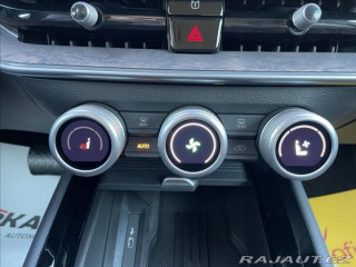 Škoda Superb 2,0 DSG L&K Tažmé*Nez 2025