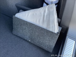 Škoda Superb 2,0 DSG L&K Tažmé*Nez 2025