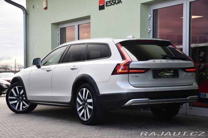 Volvo V90 CC B5 FACELIFT AWD PRAV.S 2021