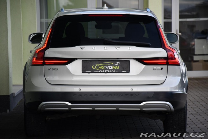 Volvo V90 CC B5 FACELIFT PRAV.SERVI 2021