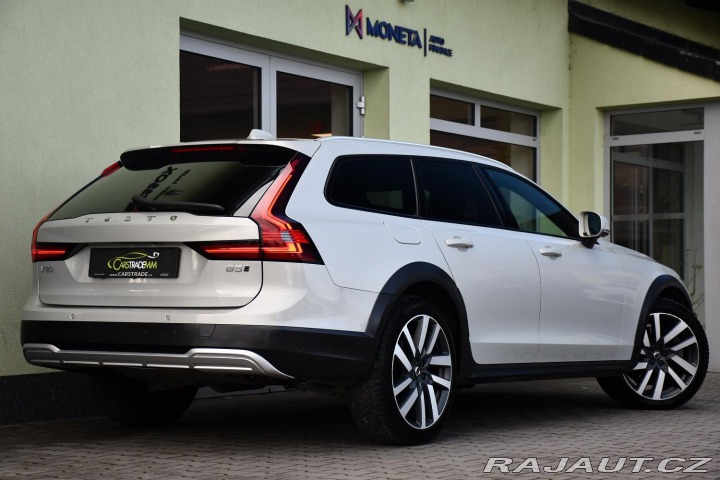Volvo V90 CC B5 FACELIFT PRAV.SERVI 2021