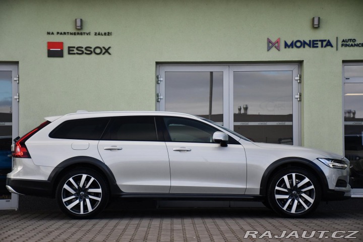 Volvo V90 CC B5 FACELIFT PRAV.SERVI 2021