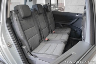 Volkswagen Touran 1.5 TSI DSG*7.MÍST*ACC*ČR 2023