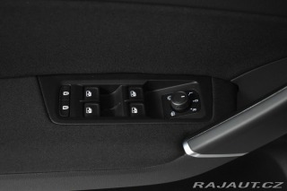 Volkswagen Touran 1.5 TSI DSG*7.MÍST*ACC*ČR 2023