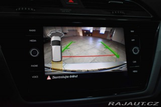 Volkswagen Touran 1.5 TSI DSG*7.MÍST*ACC*ČR 2023