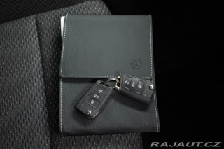 Volkswagen Touran 1.5 TSI DSG*7.MÍST*ACC*ČR 2023