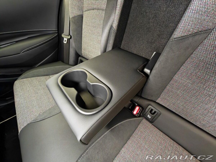 Toyota Corolla 1,8 Hybrid e-CVT Style 2026
