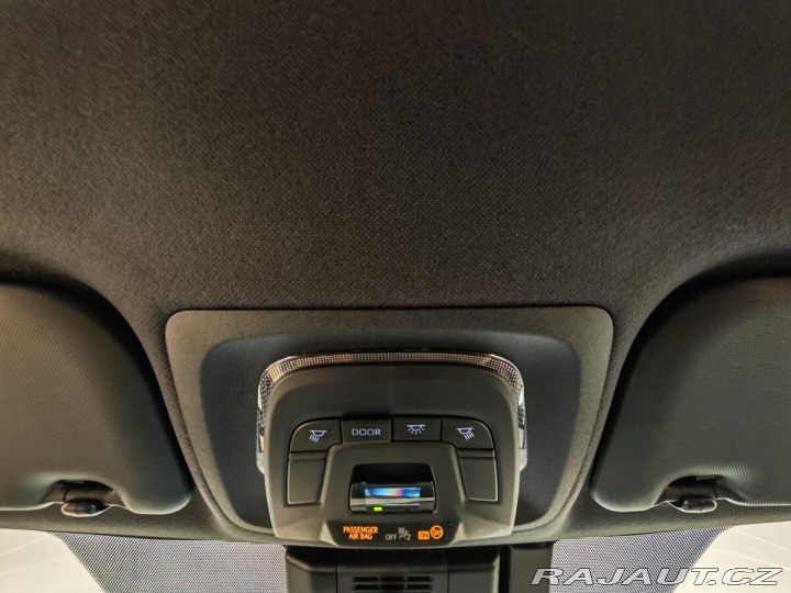 Toyota Corolla 1,8 Hybrid e-CVT Style 2026