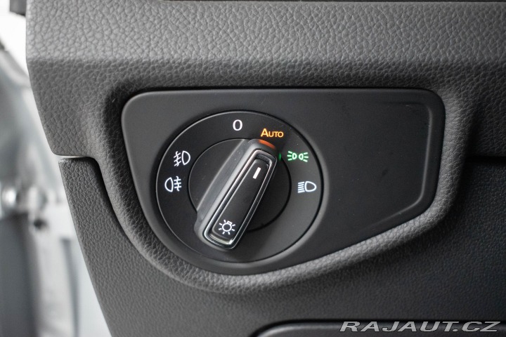 Volkswagen Touran 1.5 TSI TAŽNÉ*7.MÍST*DPH* 2023