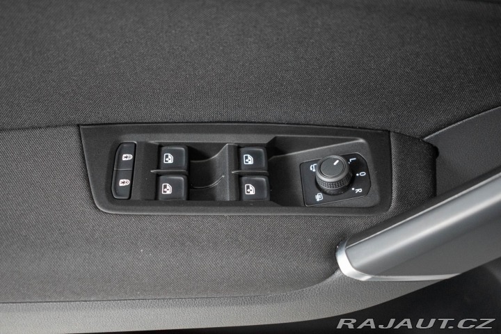 Volkswagen Touran 1.5 TSI TAŽNÉ*7.MÍST*DPH* 2023