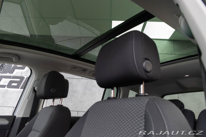 Volkswagen Touran 1.5 TSI TAŽNÉ*7.MÍST*DPH* 2023