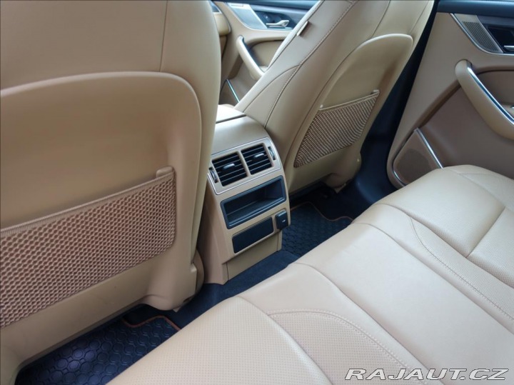 Jaguar F-Pace 2,0 D200 SE,1.Maj,ČR,DPH 2021