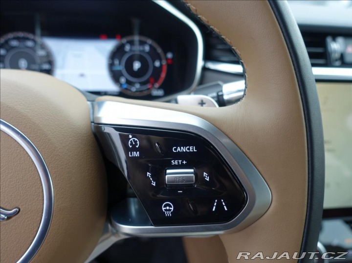 Jaguar F-Pace 2,0 D200 SE,1.Maj,ČR,DPH 2021