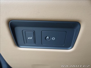 Jaguar F-Pace 2,0 D200 SE,1.Maj,ČR,DPH 2021