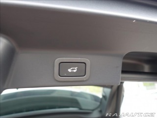 Jaguar F-Pace 2,0 D200 SE,1.Maj,ČR,DPH 2021