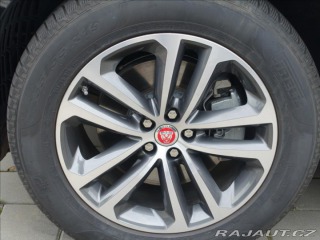 Jaguar F-Pace 2,0 D200 SE,1.Maj,ČR,DPH 2021