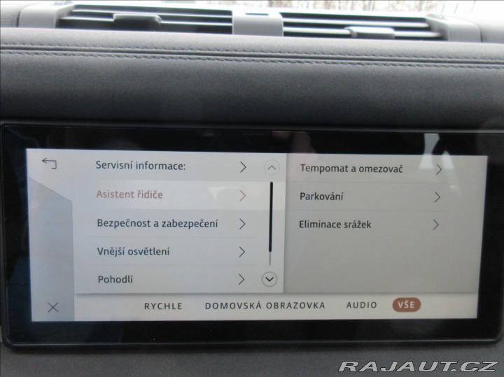 Land Rover Defender 2,0 D200 110,1.Maj, ČR, D 2020