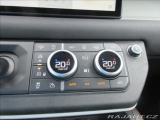 Land Rover Defender 2,0 D200 110,1.Maj, ČR, D 2020
