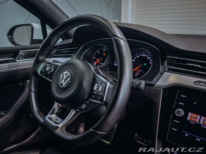 Volkswagen Passat 2.0TDI DSG R-line 2019