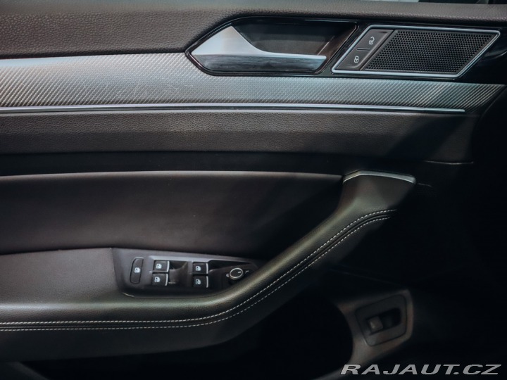 Volkswagen Passat 2.0TDI DSG R-line 2019