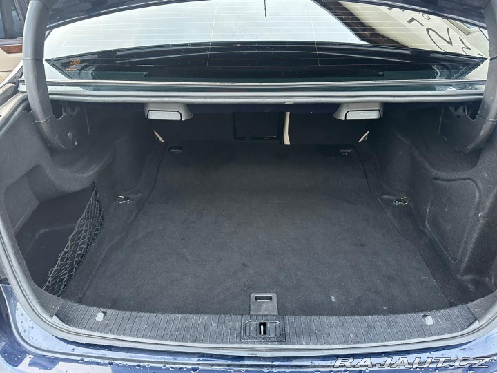 Mercedes-Benz E E200BLUETEC,2.2D 100KW 2015