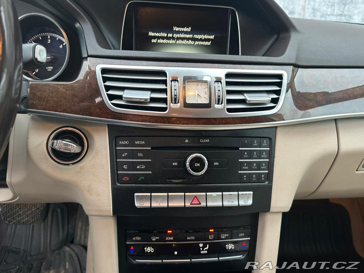 Mercedes-Benz E 200BLUETEC,2.2D 100KW 2015