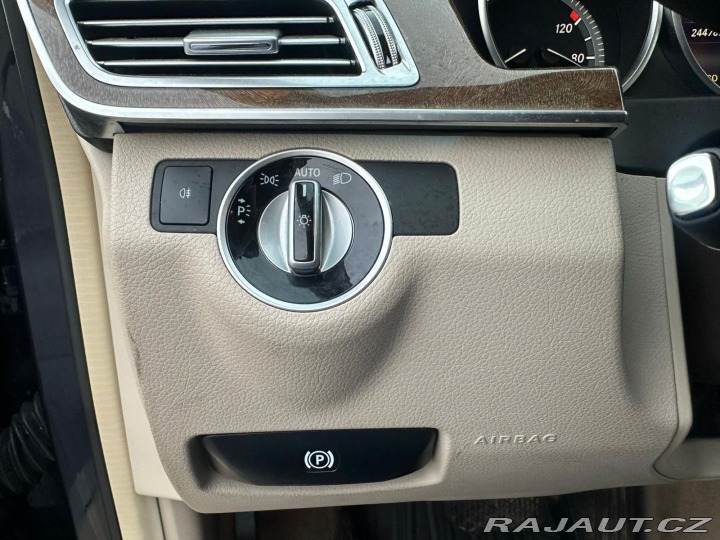 Mercedes-Benz E E200BLUETEC,2.2D 100KW 2015