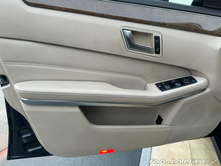 Mercedes-Benz E E200BLUETEC,2.2D 100KW 2015