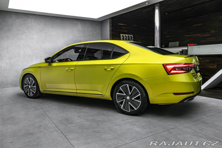 Škoda Superb 2,0TSI SportLine DSG LED 2024