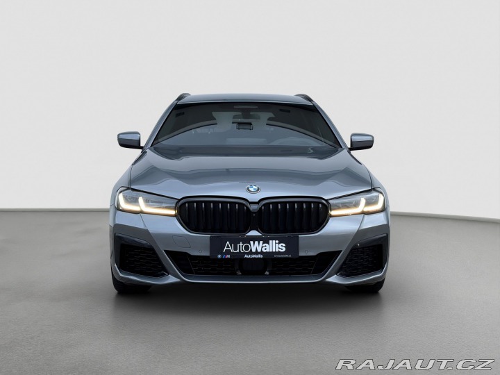 BMW 5 540i xDrive 2023