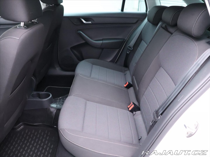 Škoda Rapid 1,2 TSI 81kW Aut.klima Xe 2016