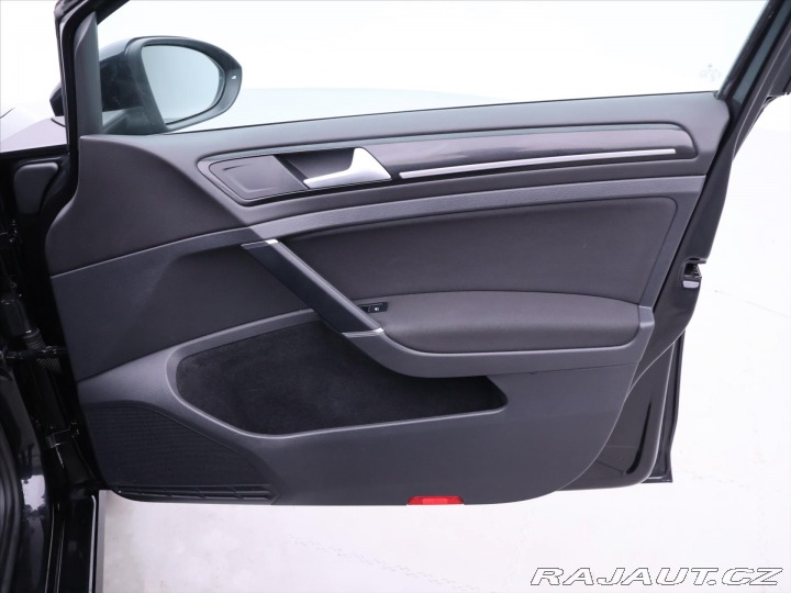 Volkswagen Golf 1,4 TSI 92kW Highline 1.M 2015