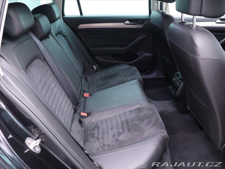 Volkswagen Passat 2,0 TDI 140kW DSG Highlin 2017