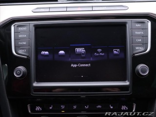 Volkswagen Passat 2,0 TDI 140kW DSG Highlin 2017