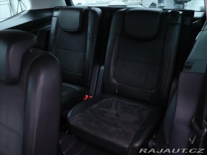 Volkswagen Sharan 2,0 TDI DSG CZ Highline 7 2015