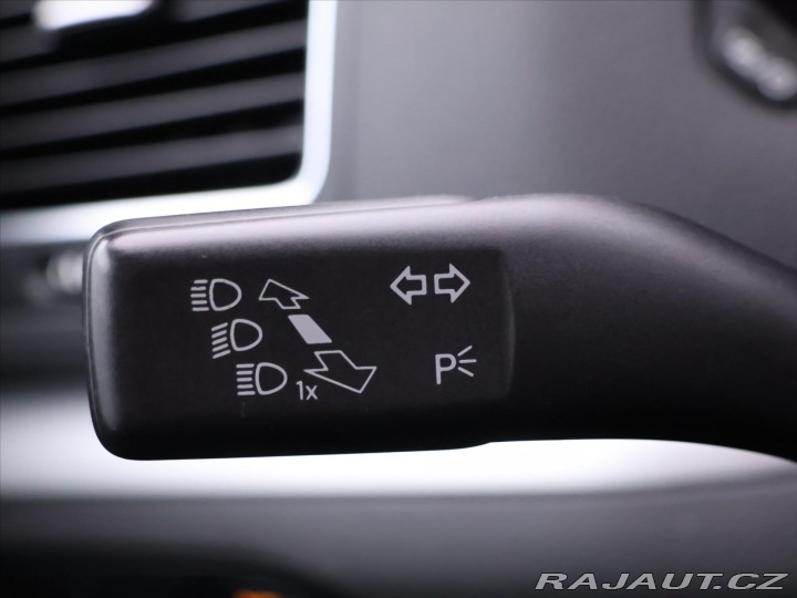 Volkswagen Sharan 2,0 TDI DSG CZ Highline 7 2015